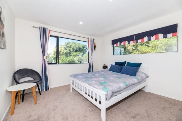 Photo of property in 14 Kotuku Street, Te Atatu Peninsula, Auckland, 0610