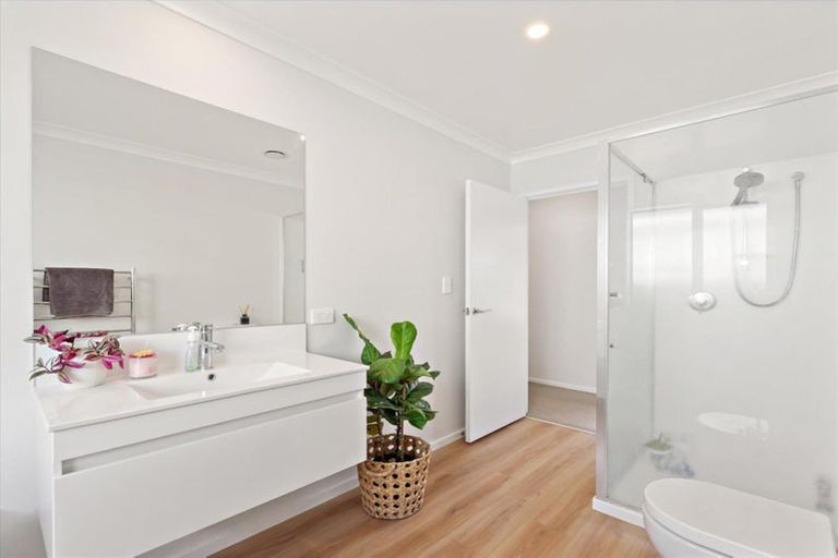 Photo of property in 2a No 2 Road, Te Puke, 3119