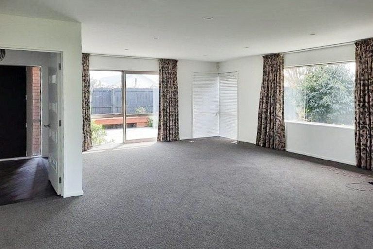 Photo of property in 7 Bamber Crescent, Halswell, Christchurch, 8025