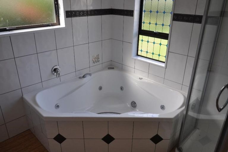 Photo of property in 24 Rob Roy Lane, Wanaka, 9305