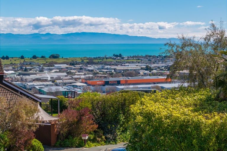 Photo of property in 6 Calamaras Street, Enner Glynn, Nelson, 7011