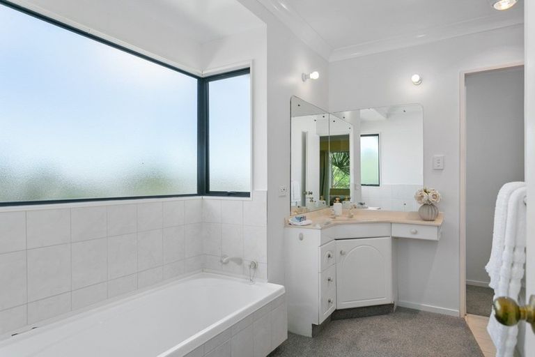 Photo of property in 12 Hall Street, Cambridge, 3434