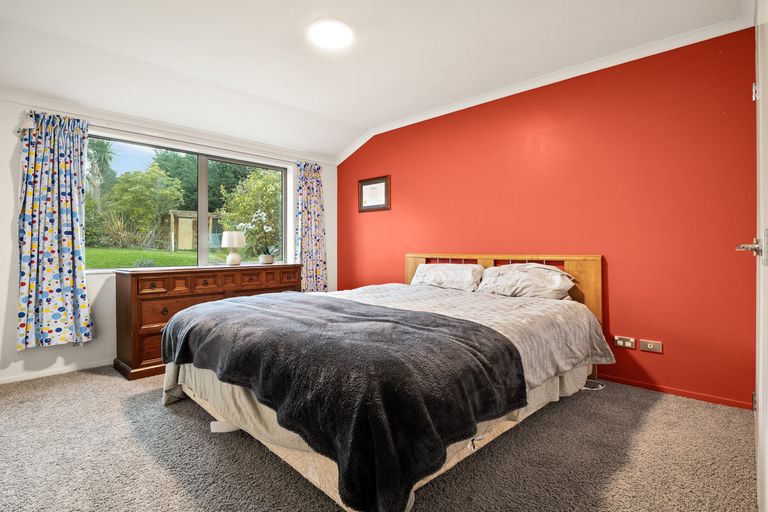 Photo of property in 52 Douglas Street, Allanton, Mosgiel, 9092