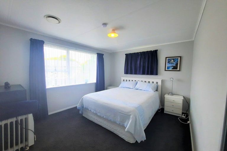 Photo of property in 8 Oban Place, Awapuni, Palmerston North, 4412