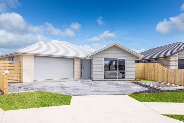 Photo of property in 13 Pukaki Place, Baverstock, 3200
