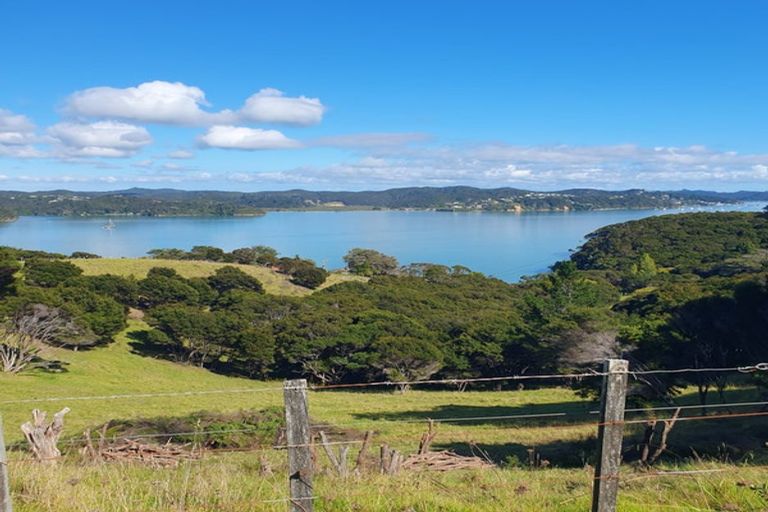 Photo of property in 206 Aucks Road, Okiato, Russell, 0272