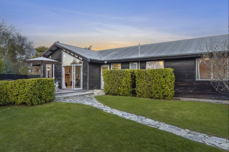 Photo of property in 31 Kowhai Drive, Wanaka, 9305
