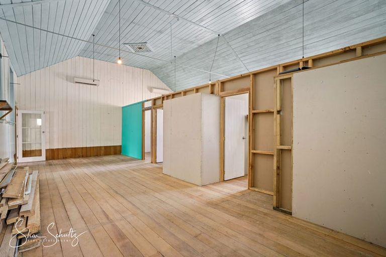 Photo of property in 12 Franklin Road, Paparoa, 0571