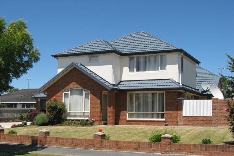Photo of property in 36 Berkshire Drive, Avonhead, Christchurch, 8042
