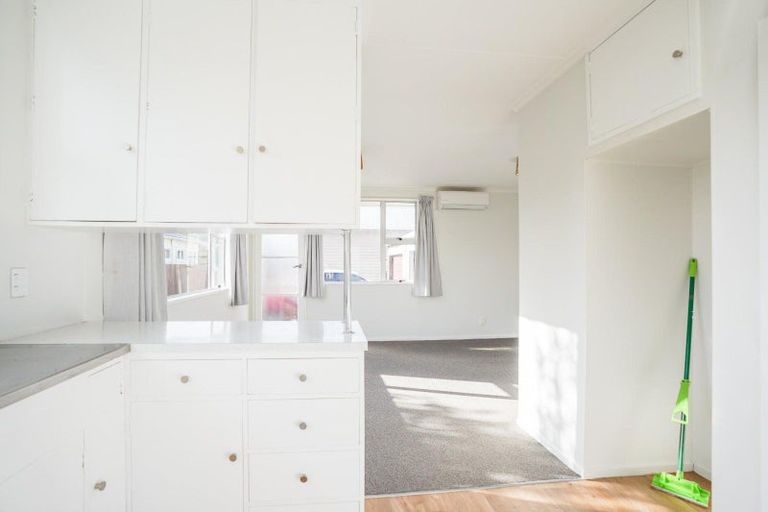 Photo of property in 42b Burns Avenue, Takaro, Palmerston North, 4412