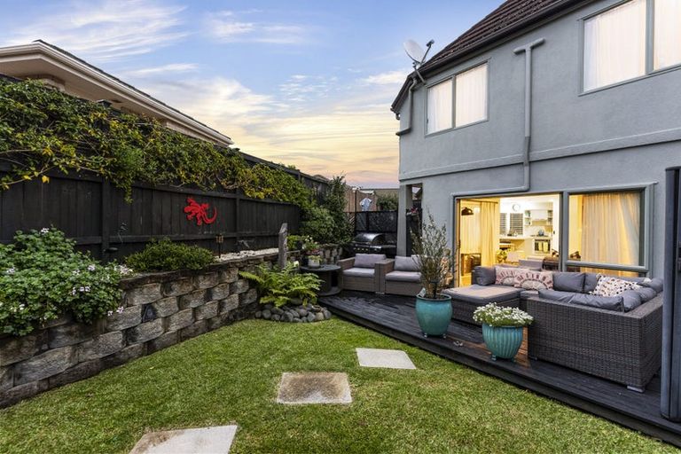 Photo of property in 19i Claremont Way, East Tamaki Heights, Auckland, 2016
