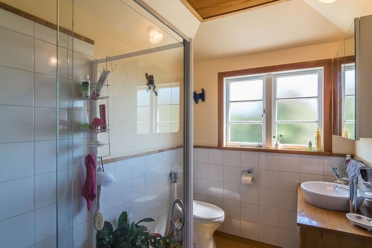 Photo of property in 6 Croydon Street, Karori, Wellington, 6012