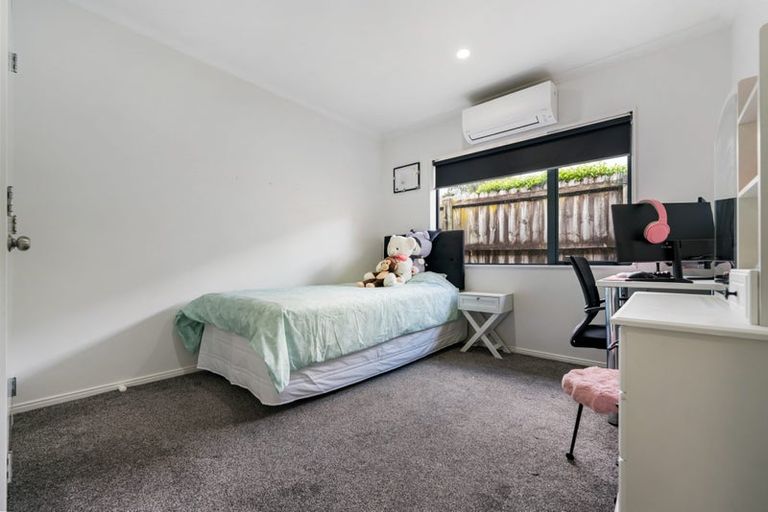 Photo of property in 82 Hillwell Drive, Henderson, Auckland, 0612