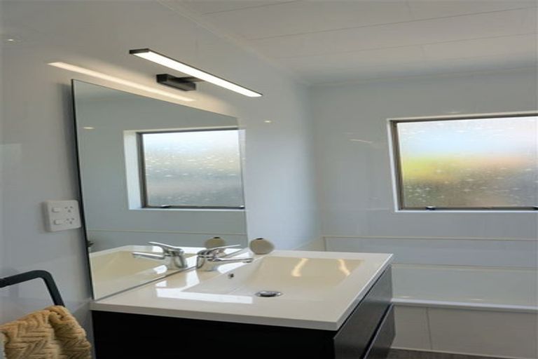 Photo of property in 25a Hollis Road, Paraparaumu Beach, Paraparaumu, 5032