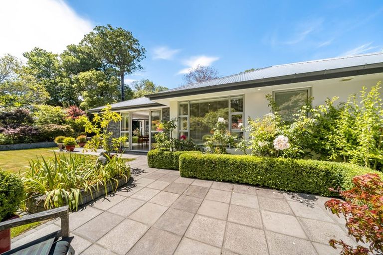 Photo of property in 6 Bateson Way, Heretaunga, Upper Hutt, 5018