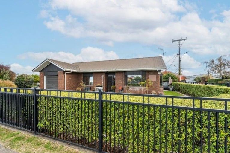 Photo of property in 127 Guppy Road, Taradale, Napier, 4112