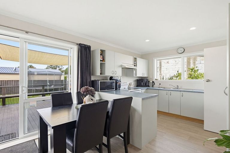 Photo of property in 27 Steele Street, Hornby, Christchurch, 8042