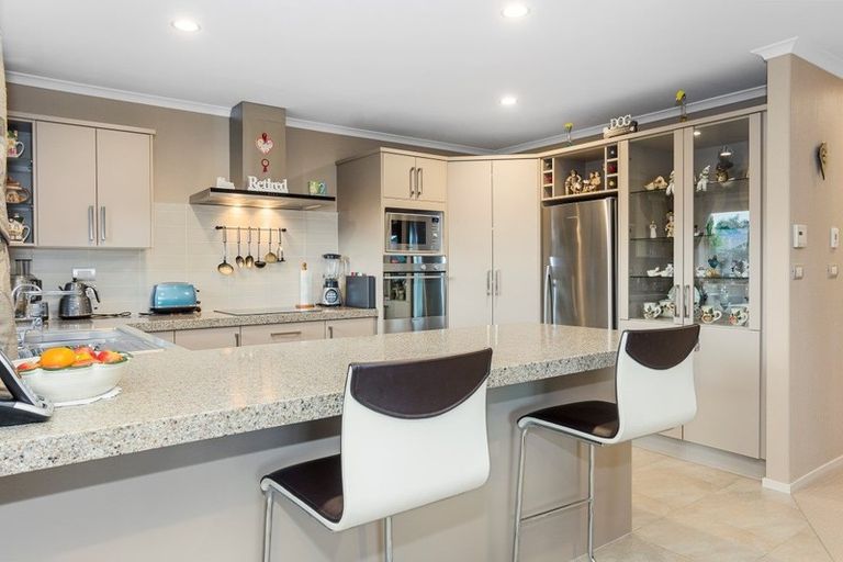 Photo of property in 22 Oakwood Way, Papamoa Beach, Papamoa, 3118