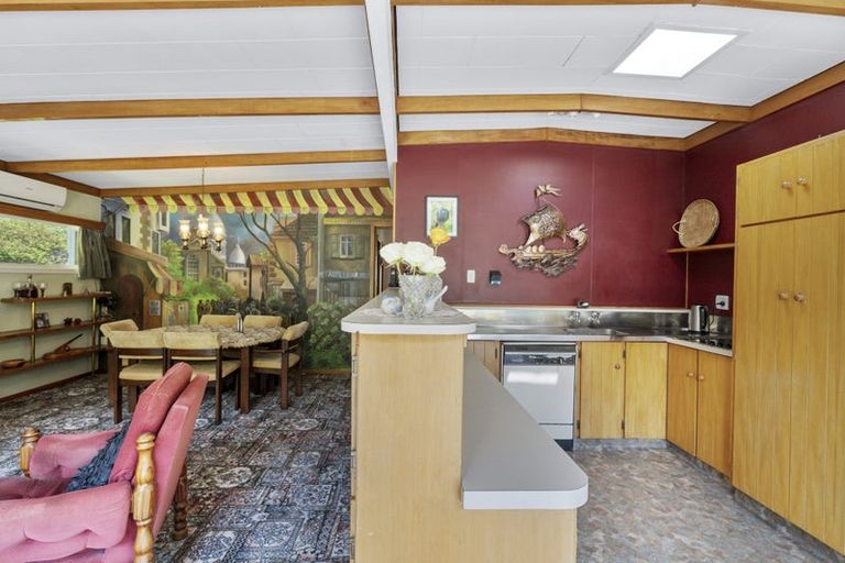 Photo of property in 12 Totara Terrace, Inglewood, 4330