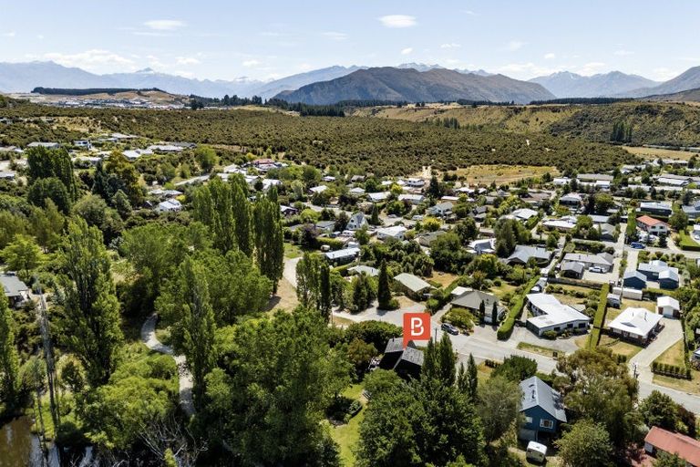 Photo of property in 17 Wairau Road, Albert Town, Wanaka, 9305