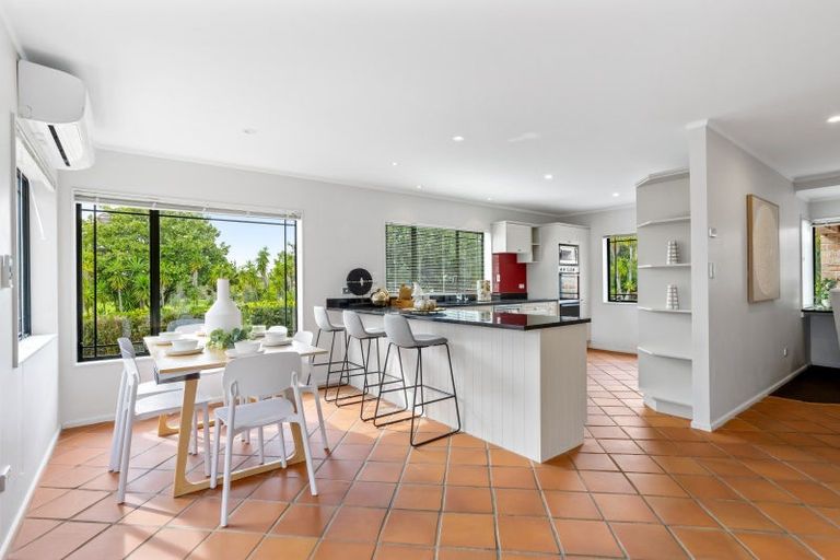Photo of property in 65 Sunny Crescent, Huapai, Kumeu, 0810