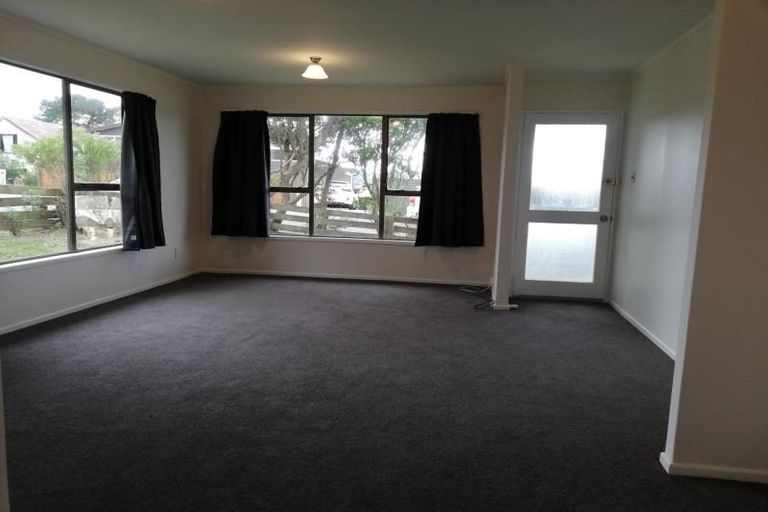 Photo of property in 105 Thurleigh Grove, Karori, Wellington, 6012