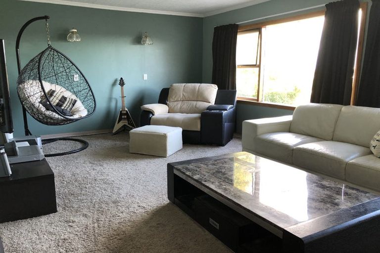 Photo of property in 10 Kiwi Road, Raumati Beach, Paraparaumu, 5032
