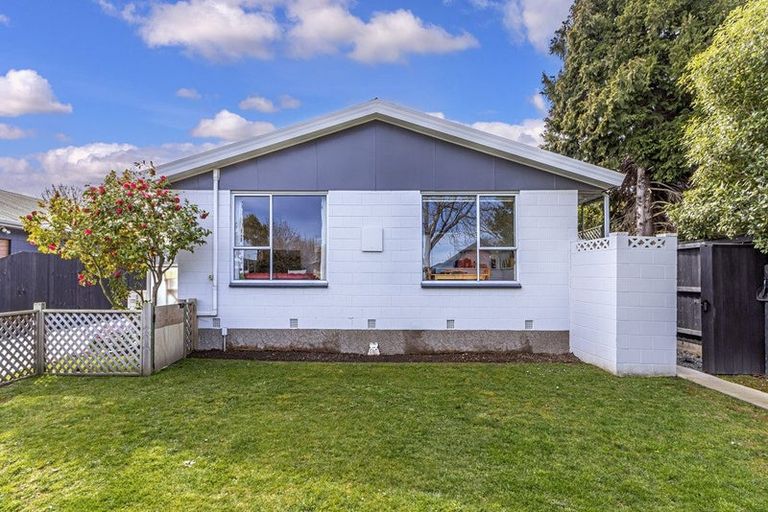 Photo of property in 1/10 Brogar Place, Casebrook, Christchurch, 8051