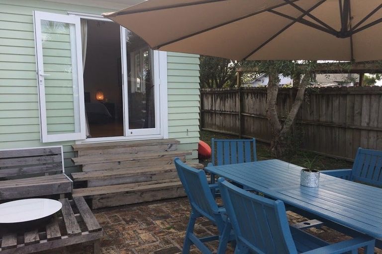 Photo of property in 16 Lancaster Road, Beach Haven, Auckland, 0626