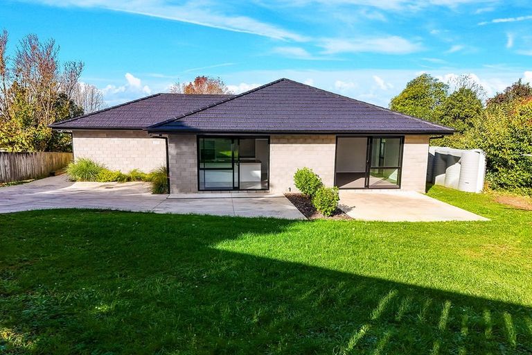 Photo of property in 99a Tuhikaramea Road, Dinsdale, Hamilton, 3204