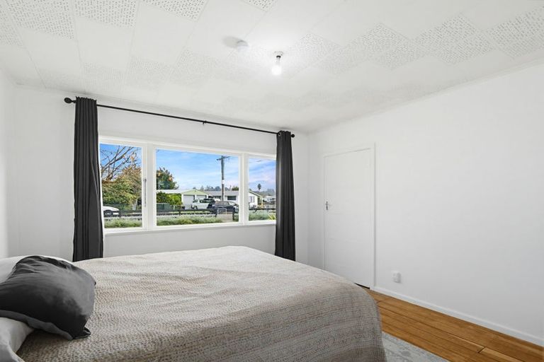 Photo of property in 24 Bennett Street, Waipawa, 4210