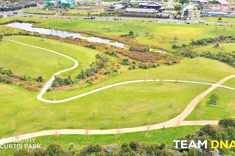 Photo of property in 4 Frontier Lane, Flat Bush, Auckland, 2019