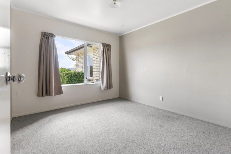 Photo of property in 14 Mili Way, Ranui, Auckland, 0612