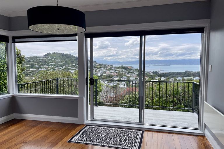 Photo of property in 37 Ponsonby Road, Karori, Wellington, 6012
