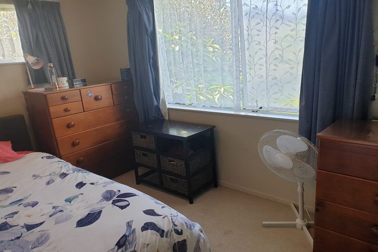 Photo of property in 26 Edwards Avenue, Henderson, Auckland, 0610