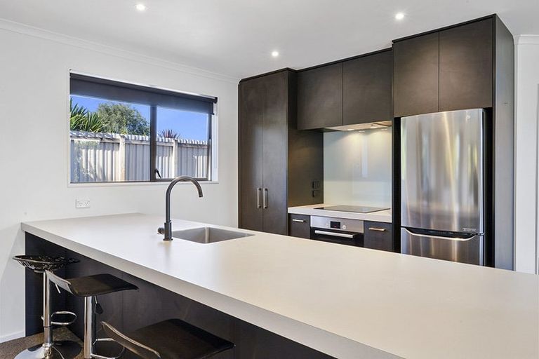 Photo of property in 194 Mangorei Road, Merrilands, New Plymouth, 4312