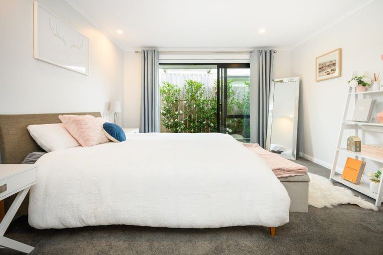 Photo of property in 6 Ngaio Street, West End, Palmerston North, 4412