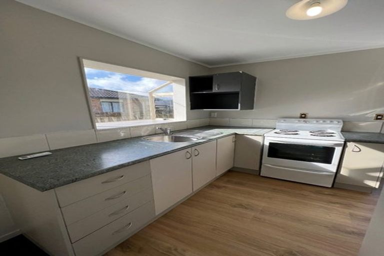 Photo of property in 10 Richard Road, Mangere, Auckland, 2022