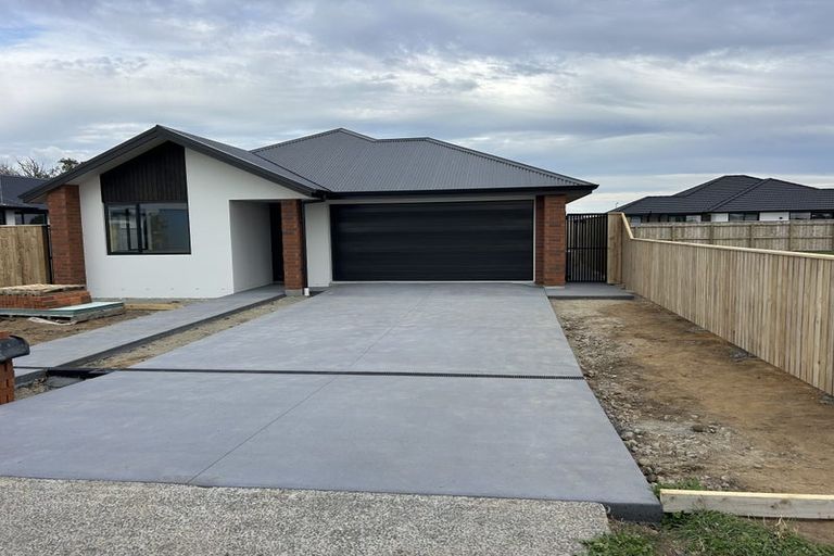 Photo of property in 72 Turuturu Road, Hawera, 4674
