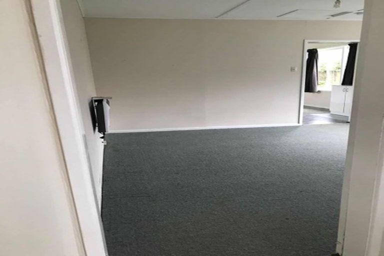 Photo of property in 58 Glendale Road, Glen Eden, Auckland, 0602