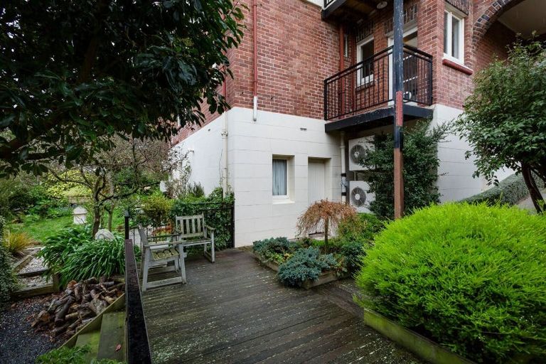 Photo of property in 4 Graham Street, Dunedin Central, Dunedin, 9016