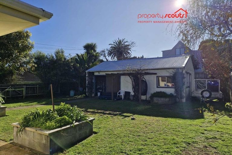 Photo of property in 35 Lorna Street, Lynmouth, New Plymouth, 4310