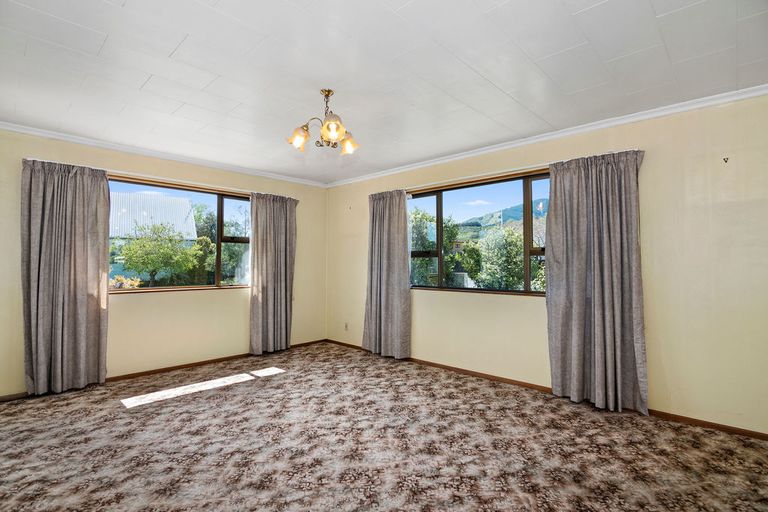 Photo of property in 1/1 Byron Place, Stoke, Nelson, 7011