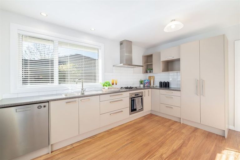 Photo of property in 6 Evesham Crescent, Spreydon, Christchurch, 8024