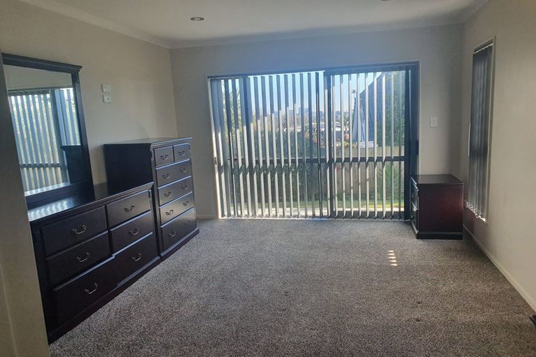 Photo of property in 12a Orams Road, Hillpark, Auckland, 2102