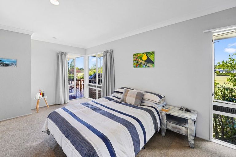 Photo of property in 68 Links View Drive, Omokoroa, 3114