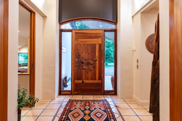 Photo of property in 245 Ngatiawa Road, Reikorangi, Waikanae, 5391