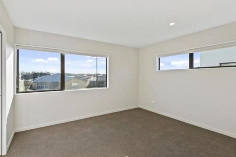 Photo of property in 12 Torbeg Lane, Broomfield, Christchurch, 8042