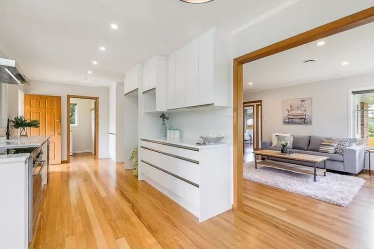 Photo of property in 63 Kervil Avenue, Te Atatu Peninsula, Auckland, 0610