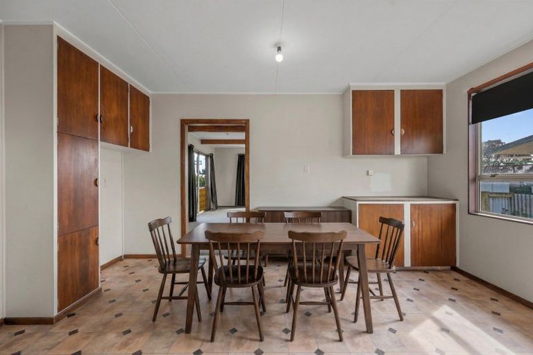 Photo of property in 4 Cabot Place, Flaxmere, Hastings, 4120
